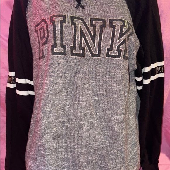 Victoria’s Secret crewneck sweater - Picture 1 of 2